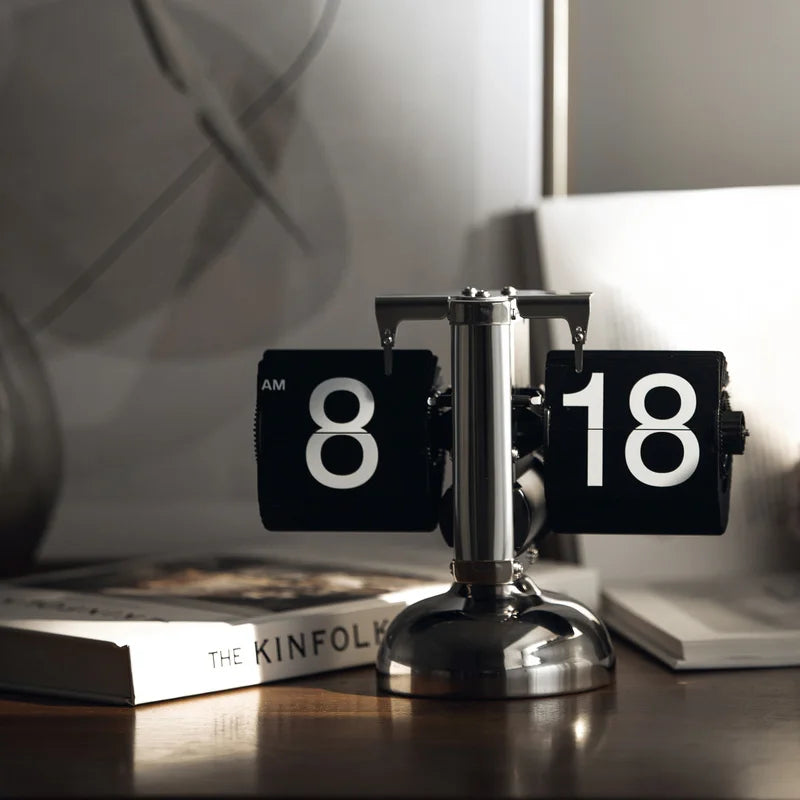Retro Minimalist Flip Clock Stainless Steel Flip Internal Gear Quartz Clock Black/White Home Small Desktop Clock Digital Bedroom