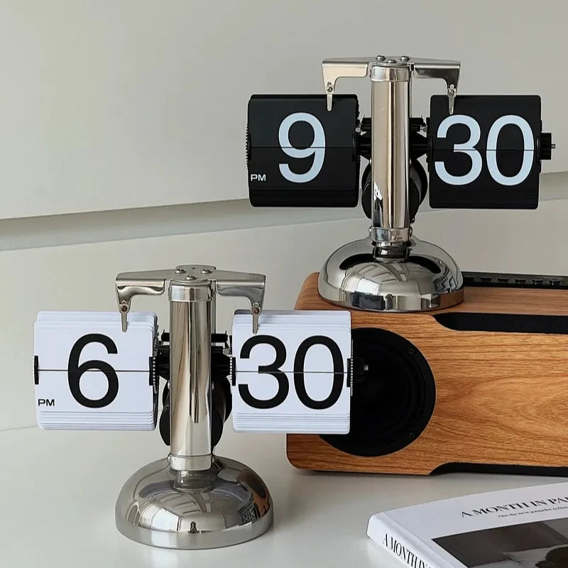 Retro Minimalist Flip Clock Stainless Steel Flip Internal Gear Quartz Clock Black/White Home Small Desktop Clock Digital Bedroom